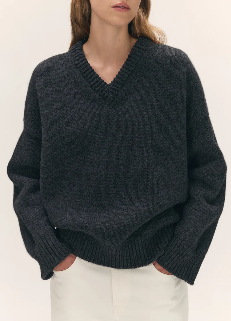 Caragh V-Neck in Charcoal