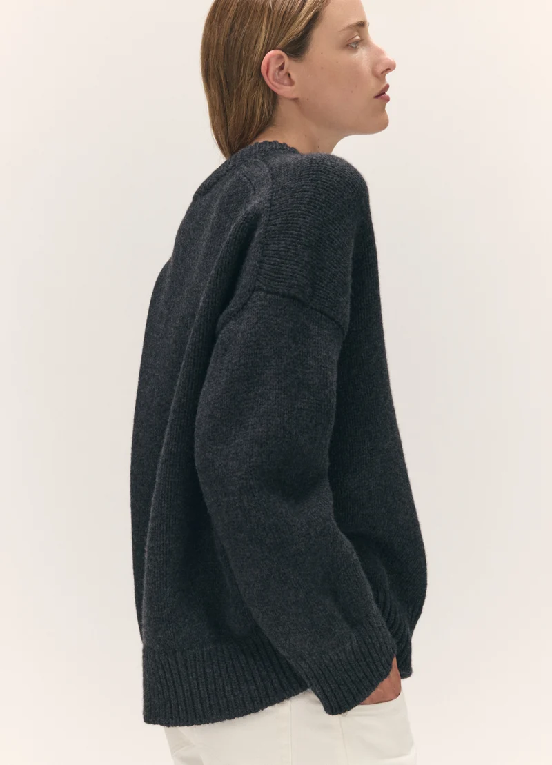 Caragh V-Neck in Charcoal
