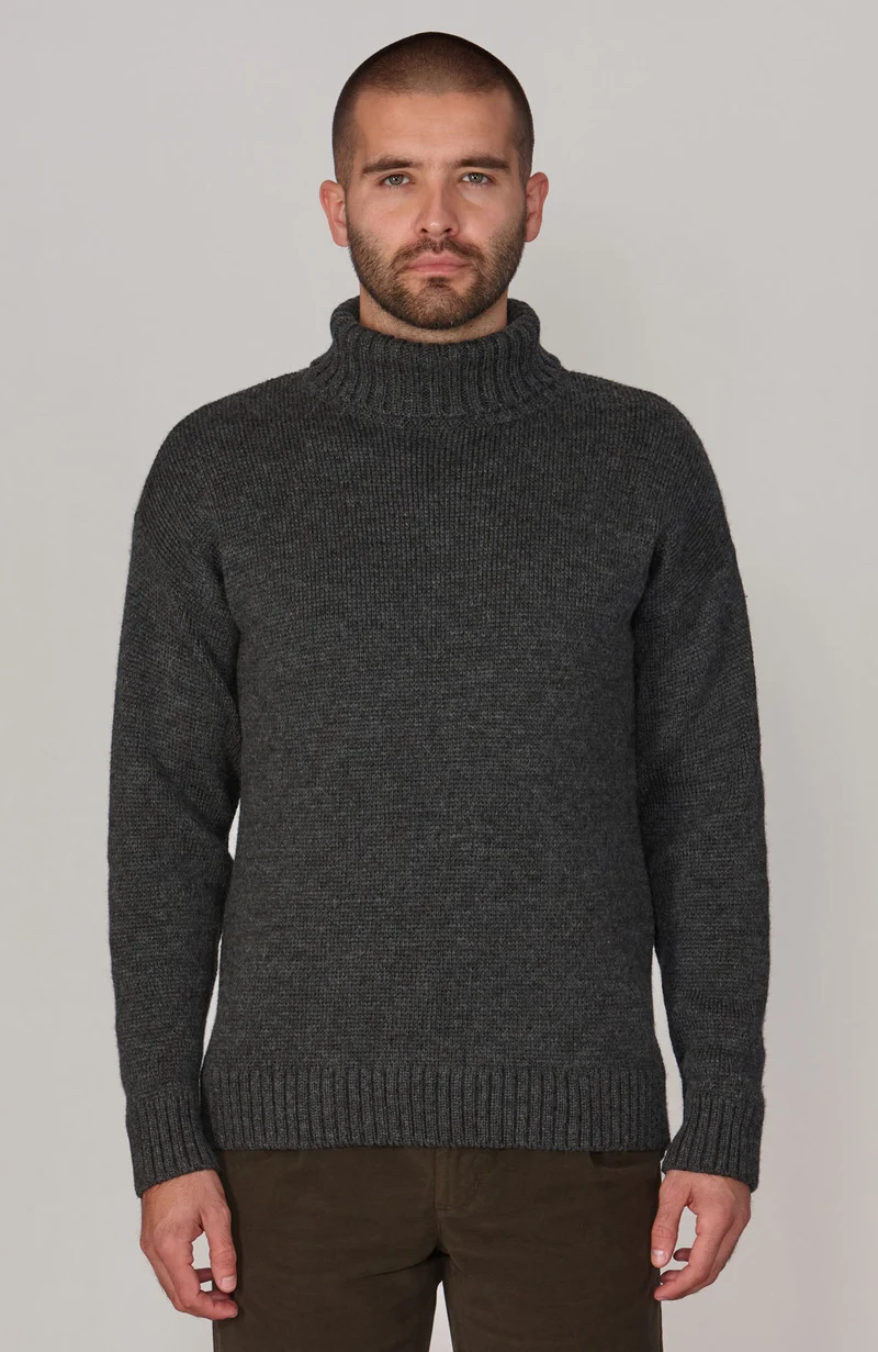 Herren-Pullover „Stone Submariner“ aus grober Merinowolle mit Rollkragen