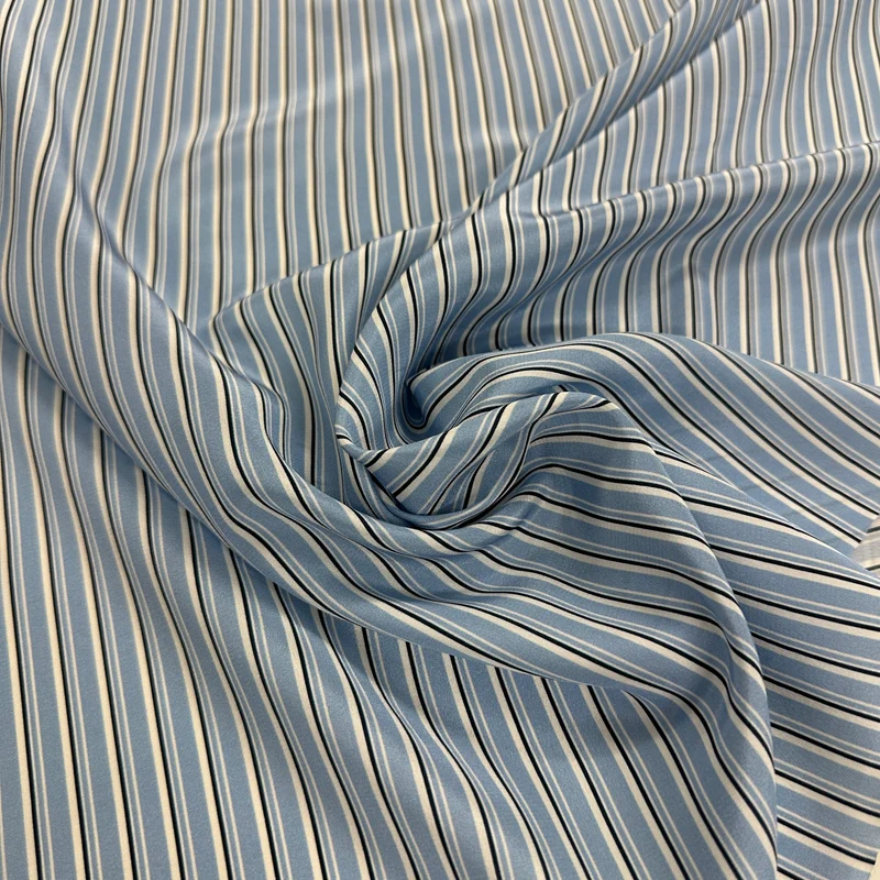 No. 2155 Seide gestreift blau