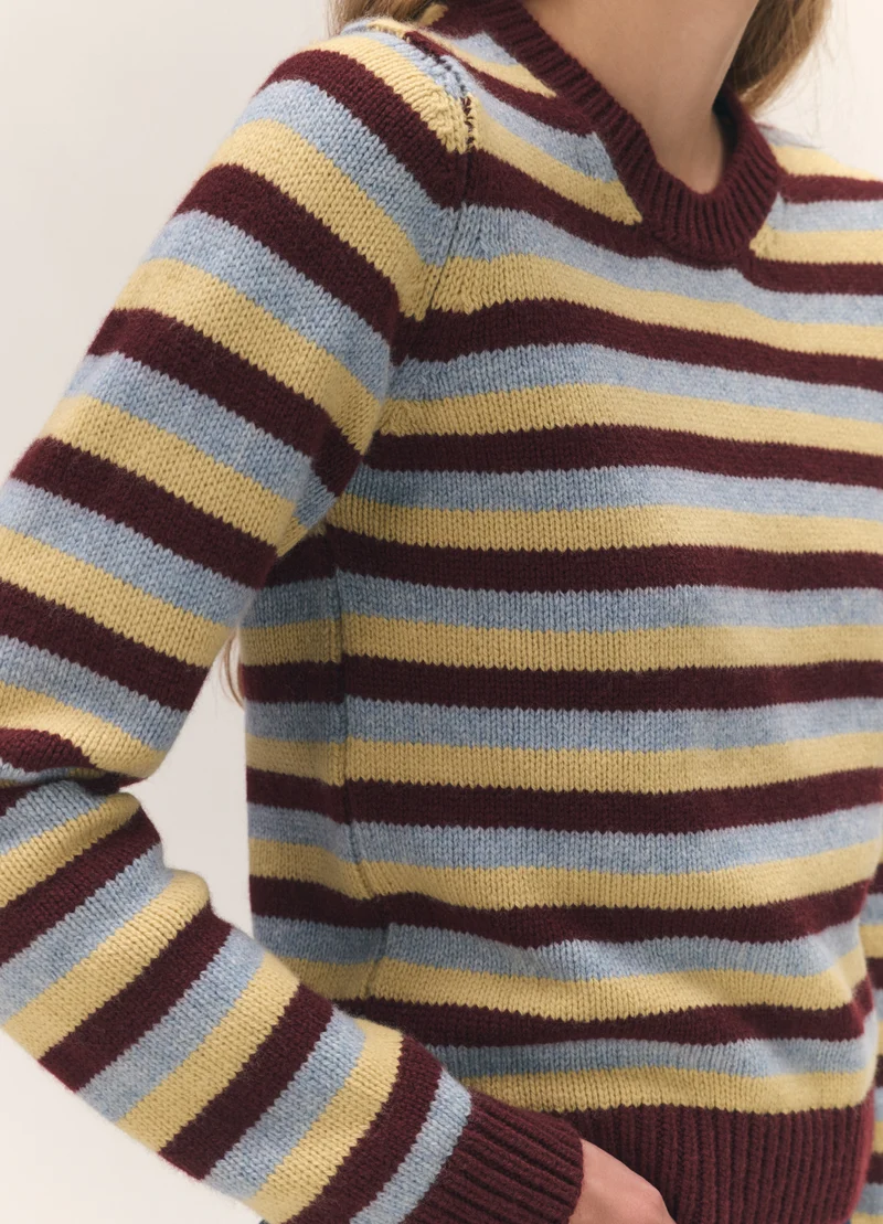 Rosha Shrunken Crewneck in Burgundy with Vintage & Yellow