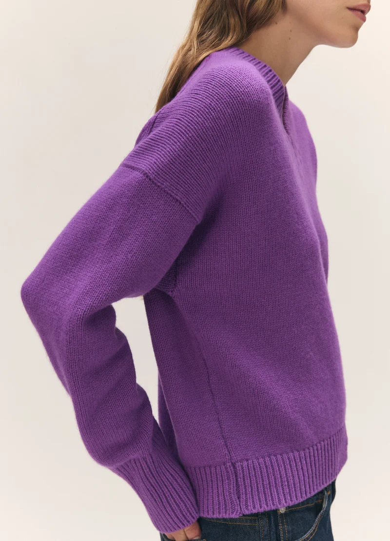Sora Slouch V-Neck in Vivid Purple