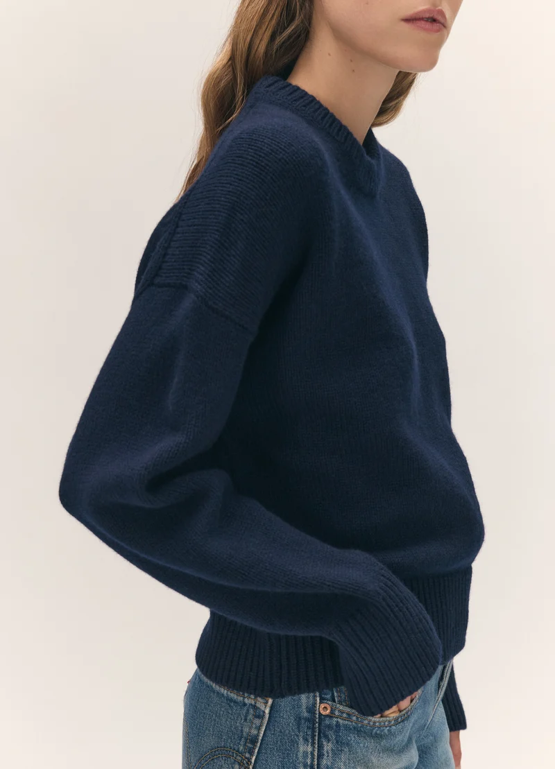 Sora Crewneck in Navy