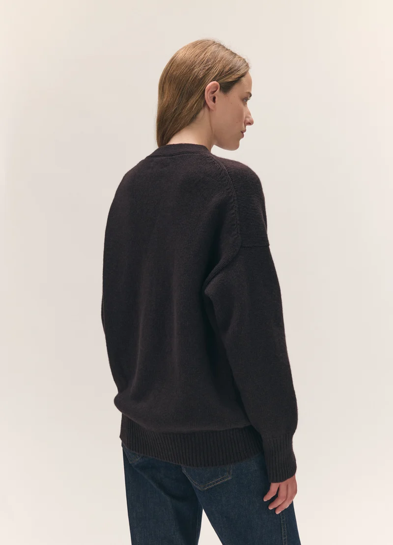 Sora V-Neck Cardigan in Dark Brown