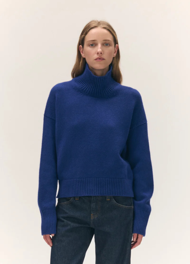Sora High Neck in Smalt Blue