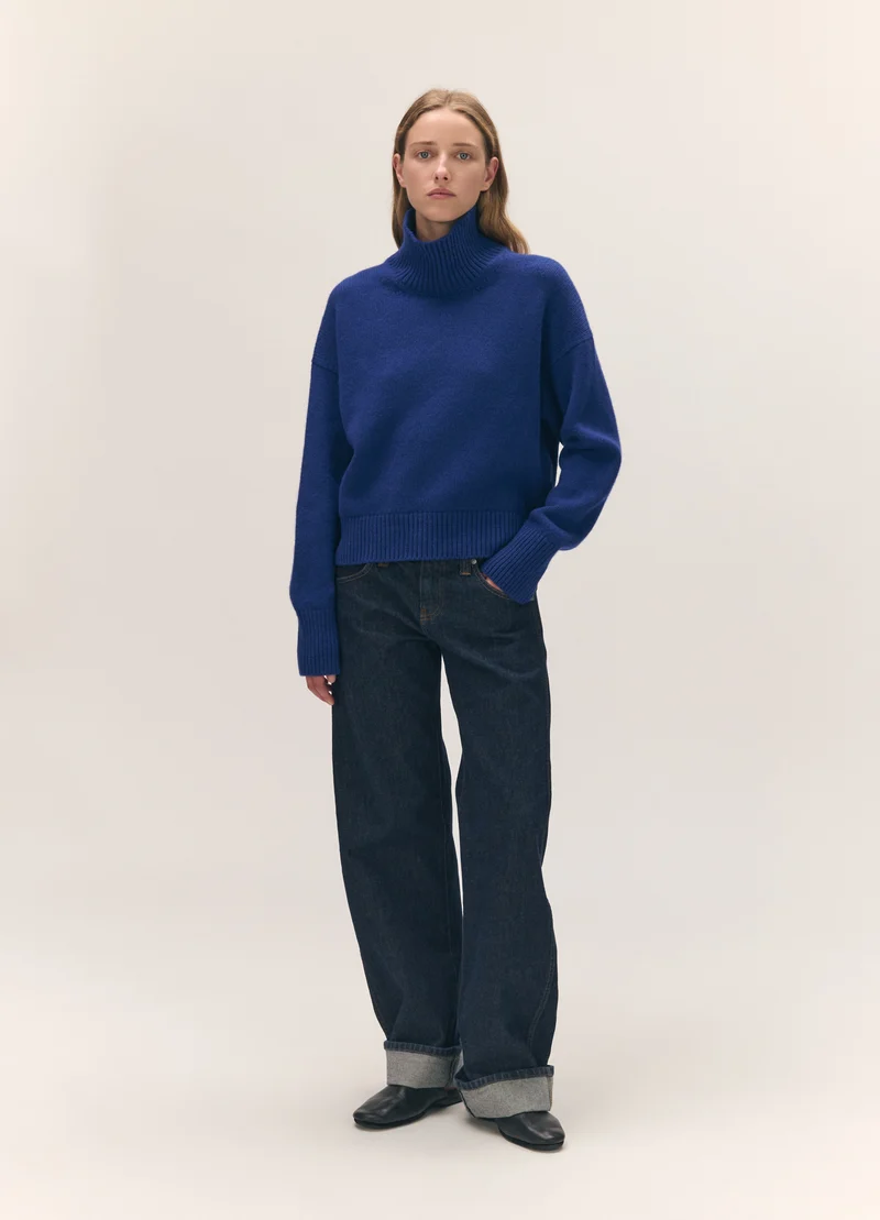 Sora High Neck in Smalt Blue