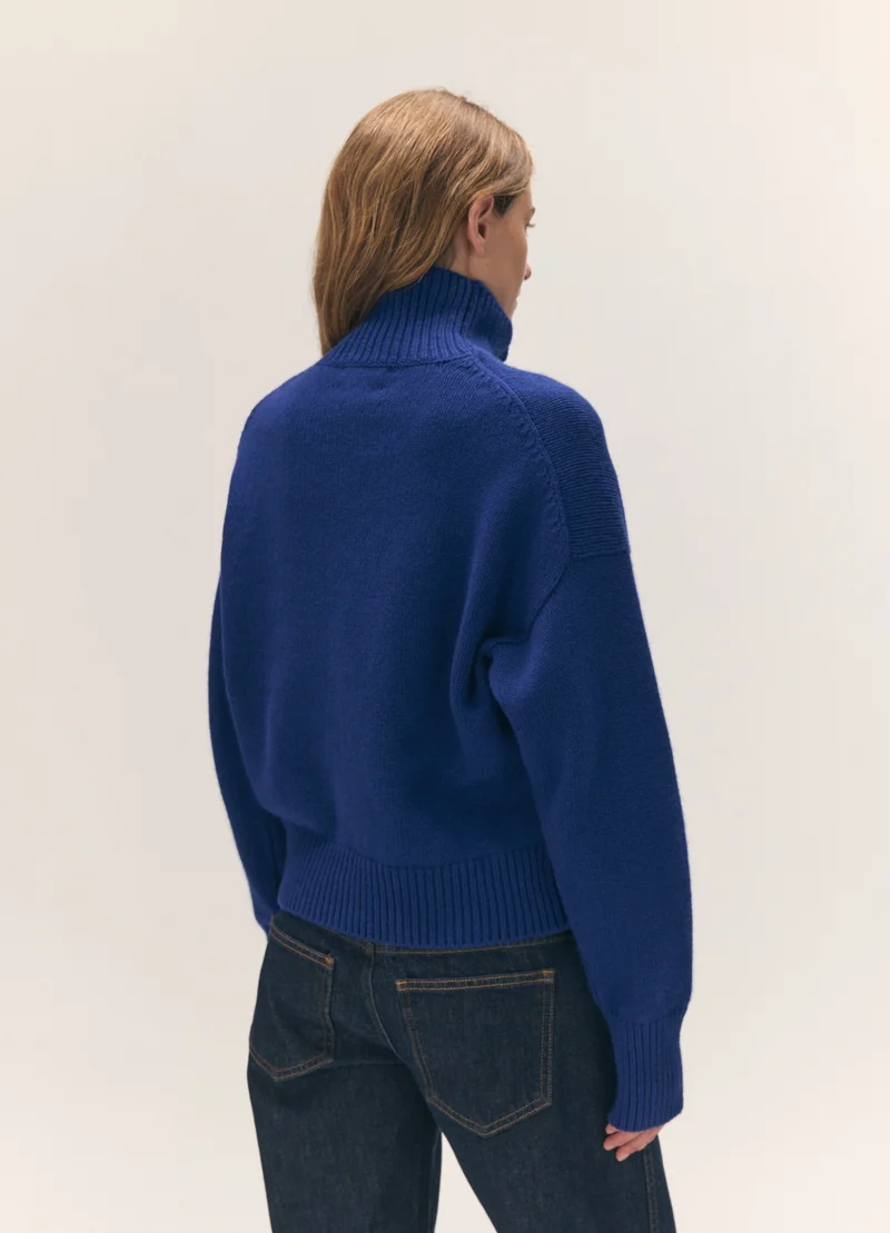 Sora High Neck in Smalt Blue