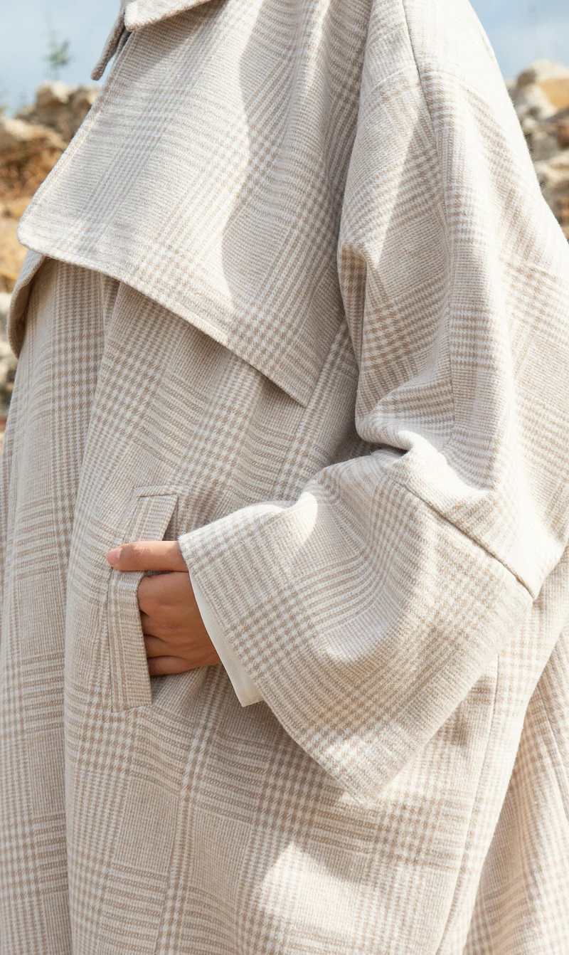 IYSI-Mantel DAIMA – Modest Couture