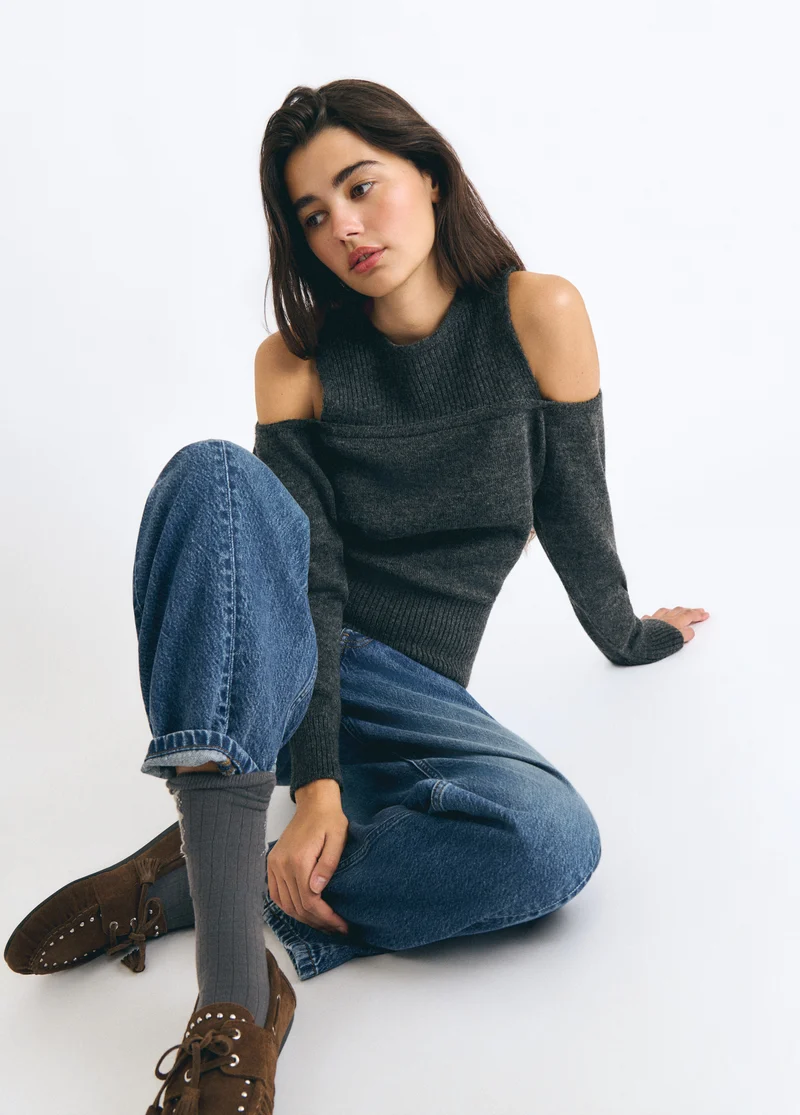Jumper with cutout shoulders