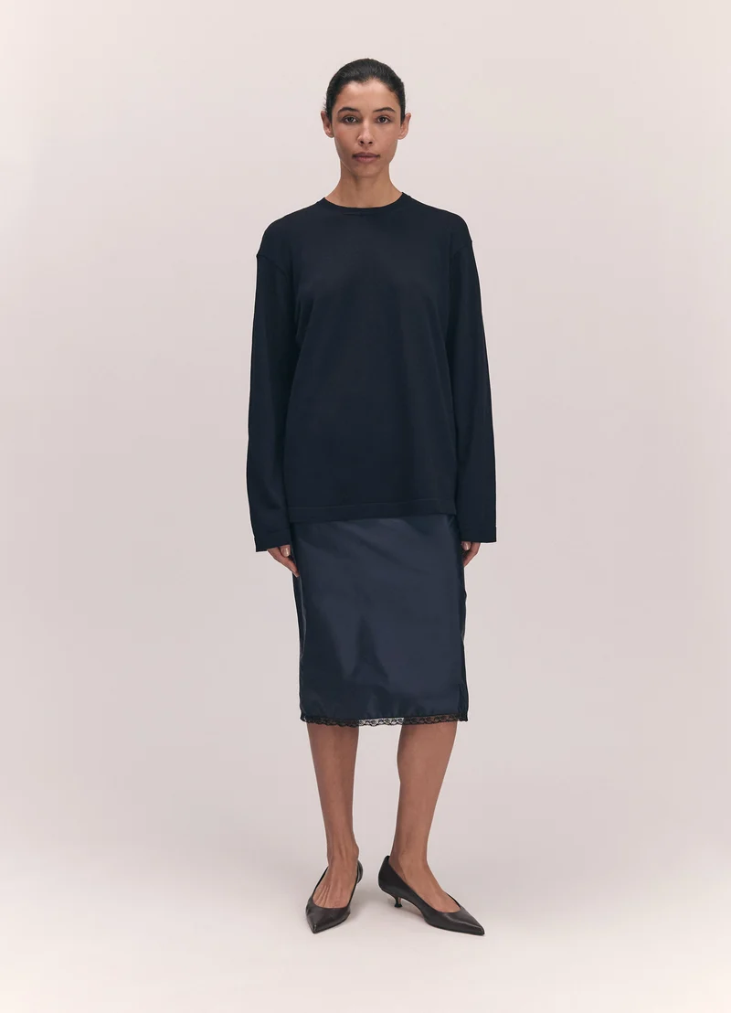 Long Sleeve Slouchy T-Knit in Dark Navy