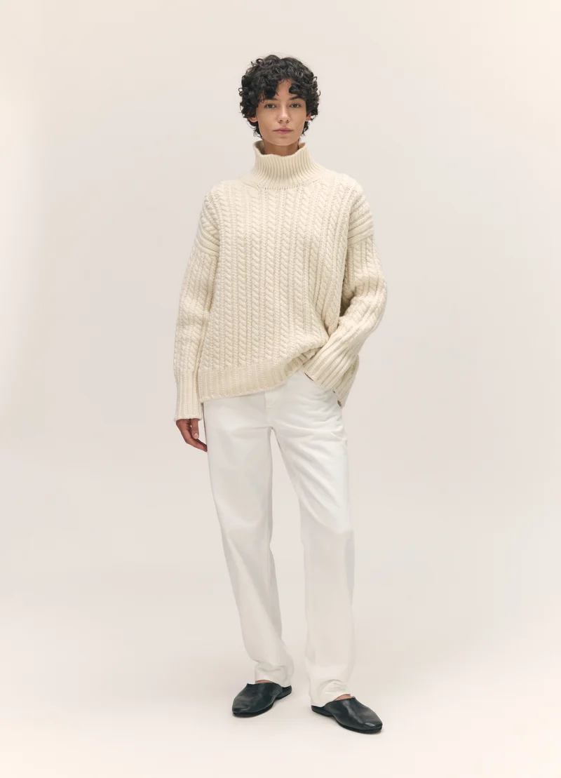 Caragh Cable High Neck in Undyed White