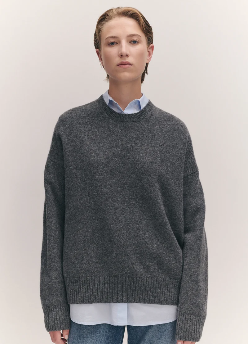 Innes Slouch Crewneck in Derby Grey