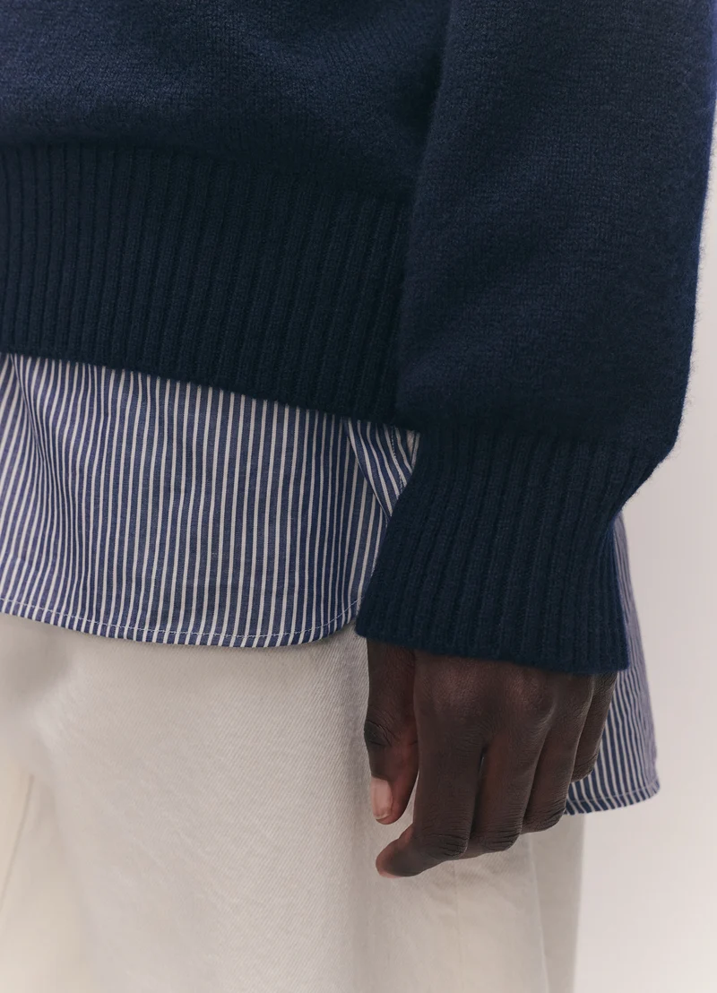 Innes Slouch Crewneck in Navy