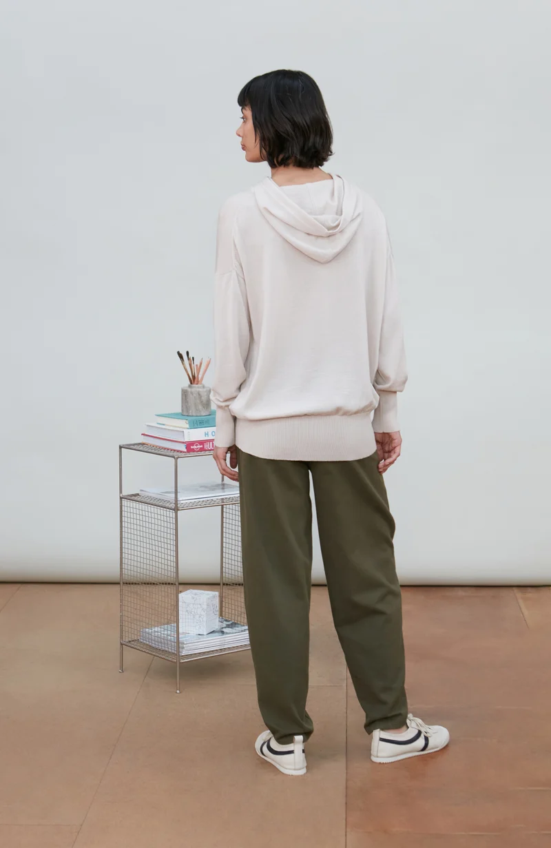 Damen-Pullover mit Kapuze aus reiner, extrafeiner Merinowolle mit entspannter Passform