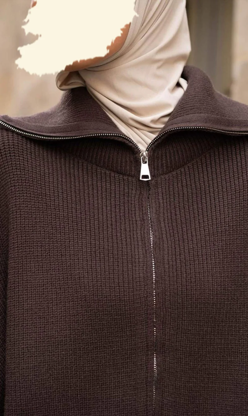 Strickpullover in Übergröße mit Reißverschluss