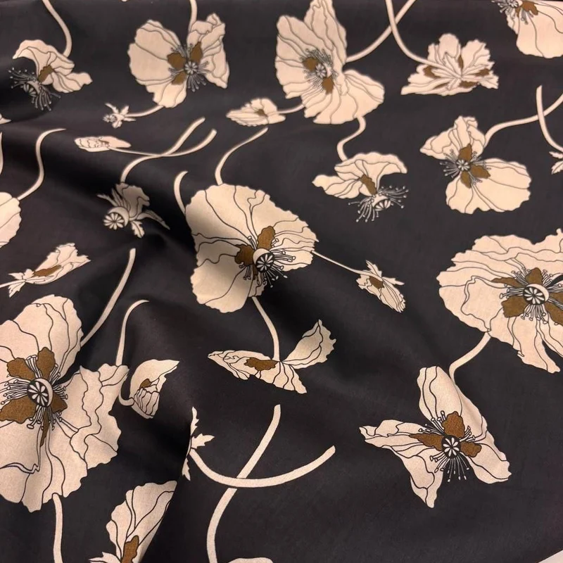 No. 2112 Satin Schwarz Mohnblumen