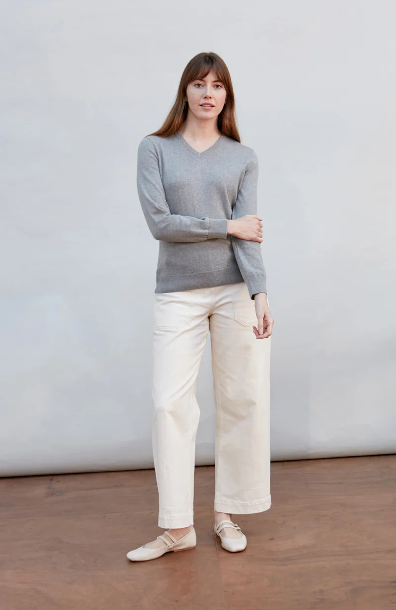 Damen-Pullover mit V-Ausschnitt aus reiner Baumwolle