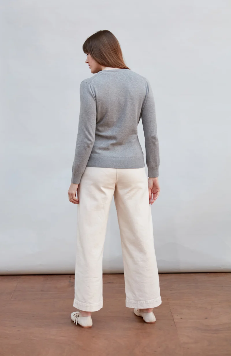 Damen-Pullover mit V-Ausschnitt aus reiner Baumwolle