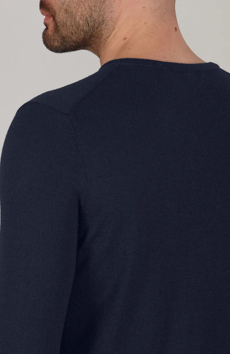 Extrafeiner Herren-Pullover aus Merinowolle mit V-Ausschnitt