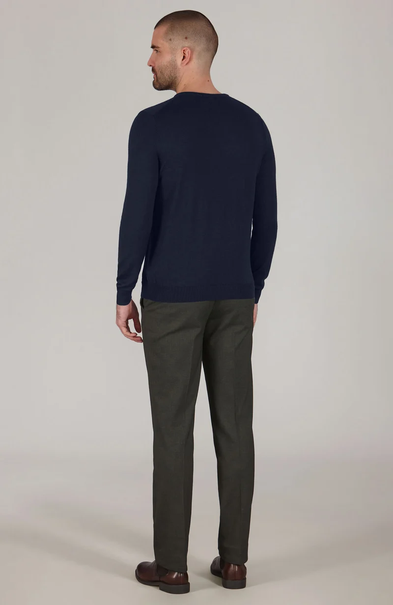 Extrafeiner Herren-Pullover aus Merinowolle mit V-Ausschnitt