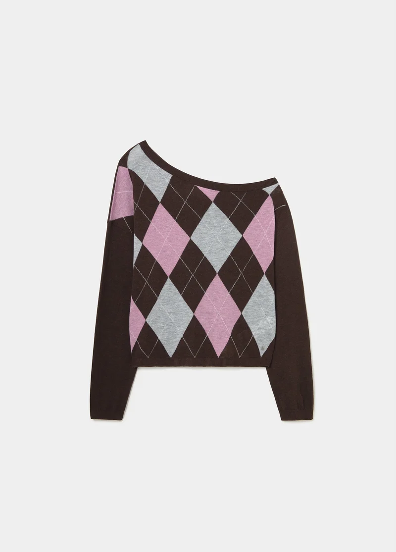Asymmetrical diamond-patterned sweater