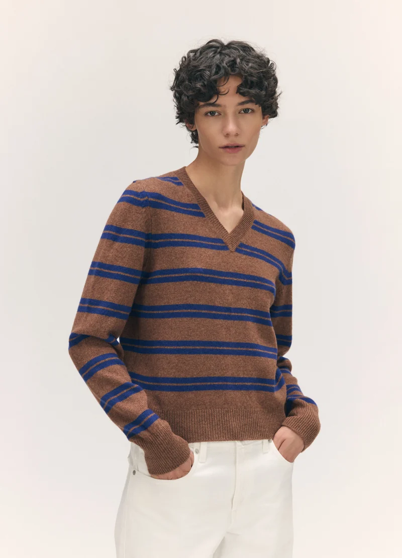 Sligo V-Neck in Hazelnut/Smalt Stripe