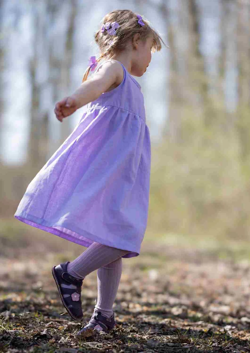 Ärmelloses Leinenkleid für Mädchen "Edelweiß"