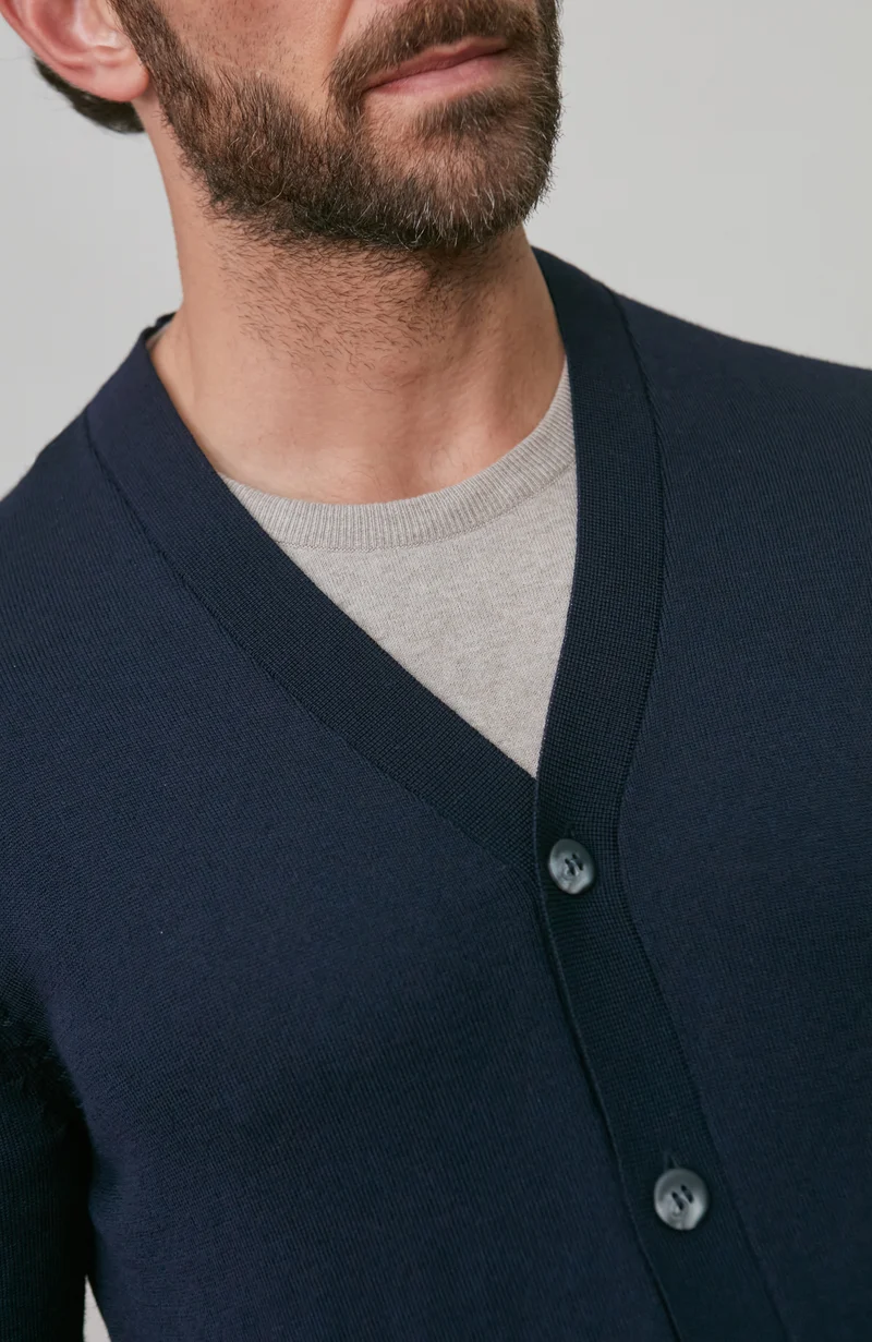 Leichter Herren-Cardigan aus extrafeiner Merinowolle
