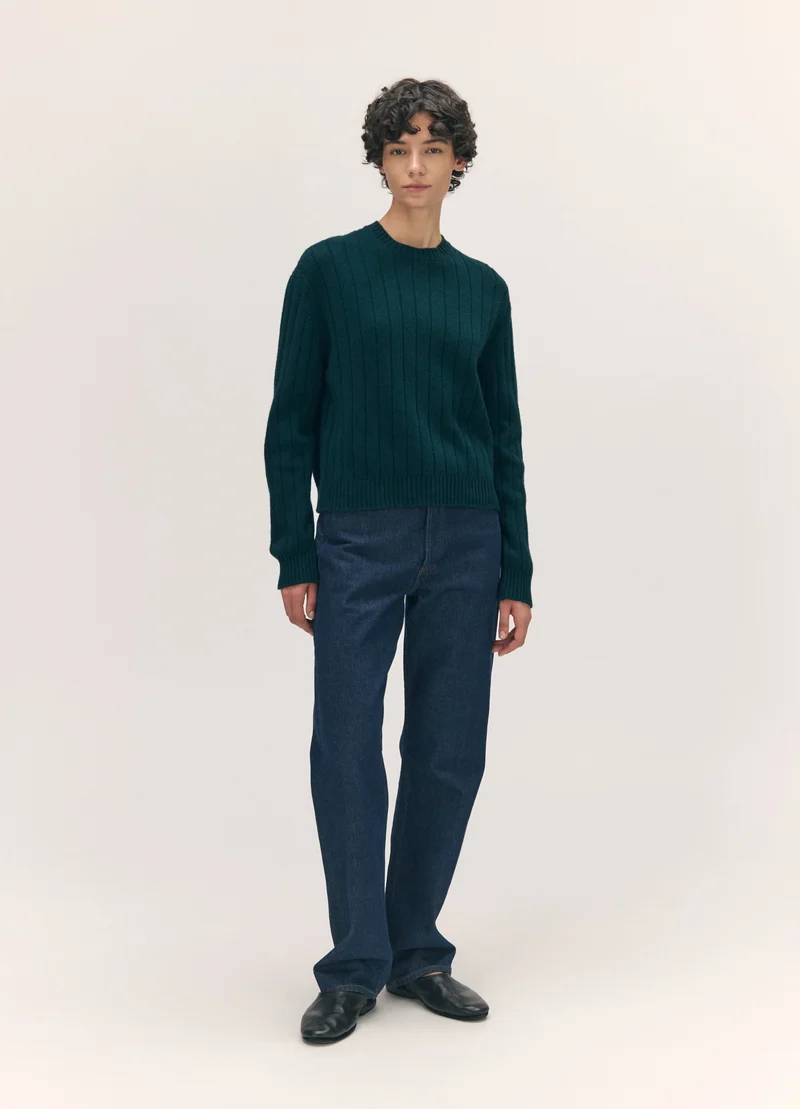 Rooney Rib Crewneck in Holly Green