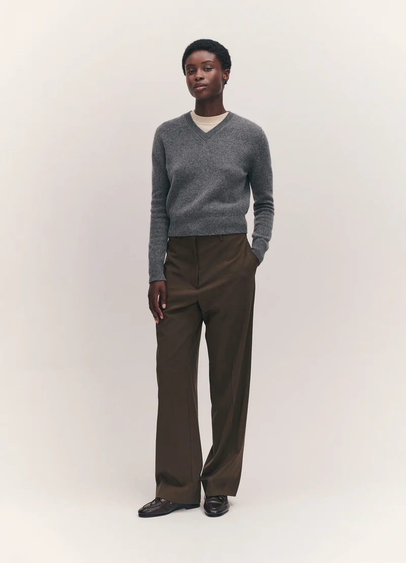 Sligo V-Neck in Derby Grey