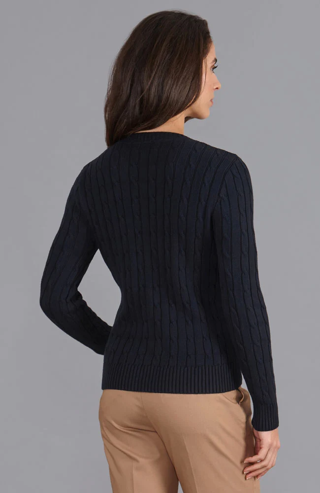 Damenpullover aus 100 % Baumwolle mit Rundhalsausschnitt und Zopfmuster