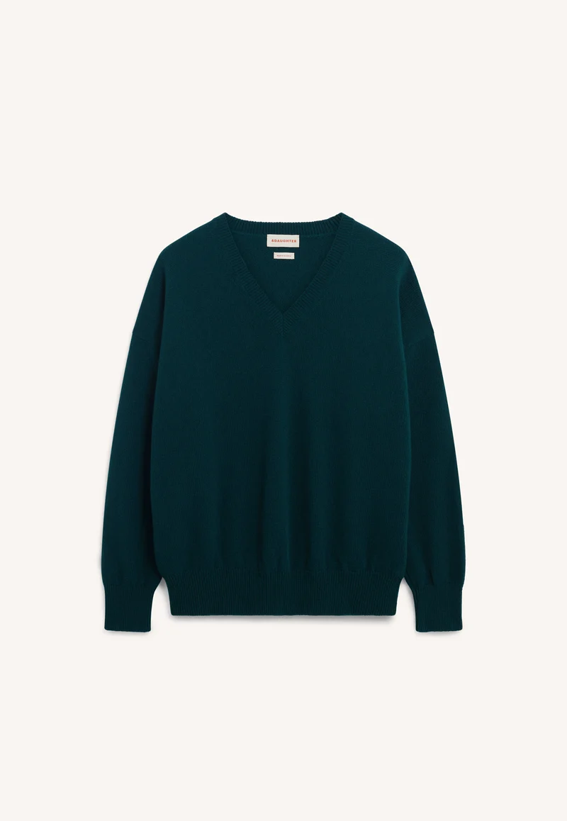 Innes Slouch V-Neck in Holly Green