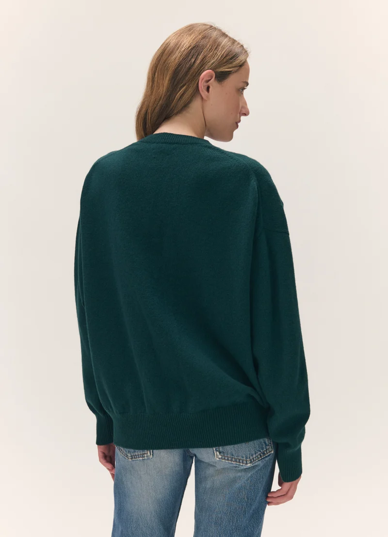Innes Slouch V-Neck in Holly Green