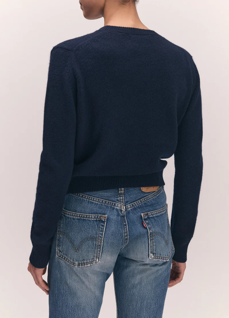 Sligo V-Neck in Navy