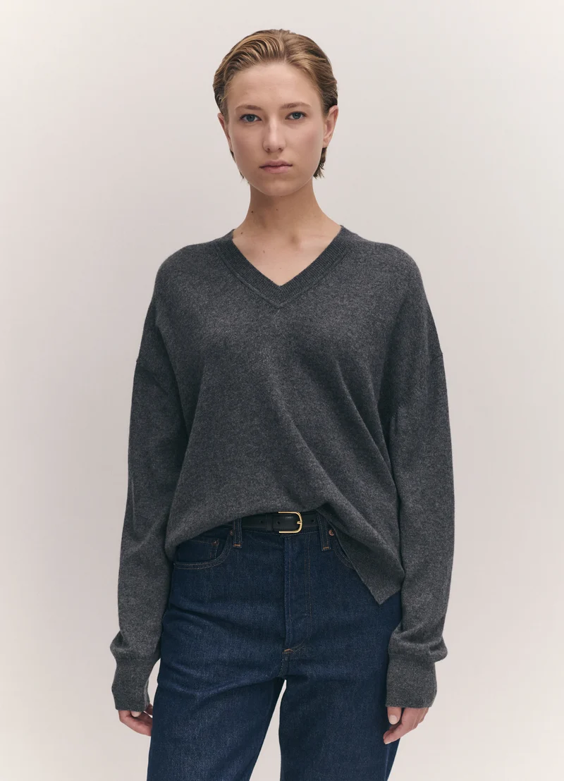 Tahra Cashmere V-Neck in Derby Grey