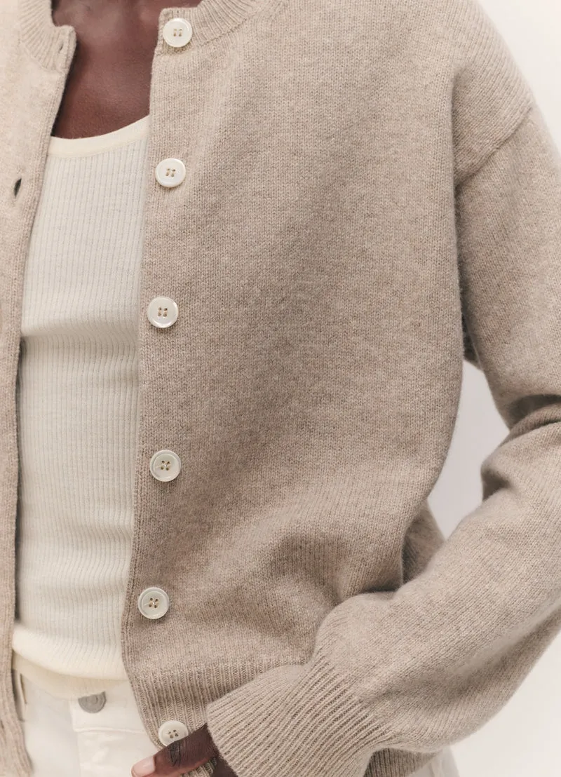 Ada Crewneck Cardigan in Oat