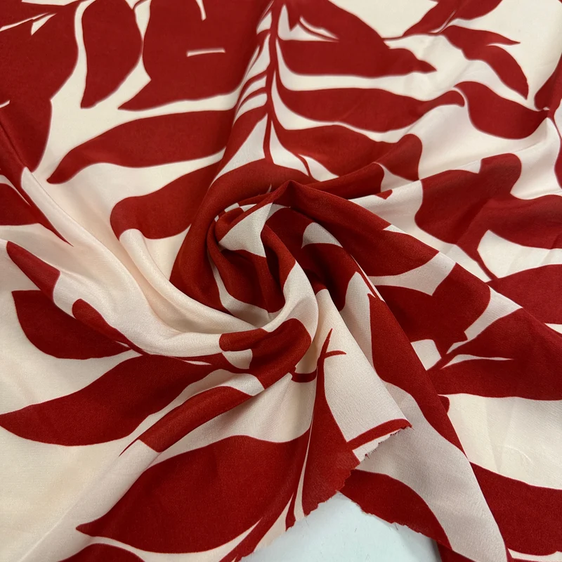 No. 2028 Seidencrepe rote Blätter