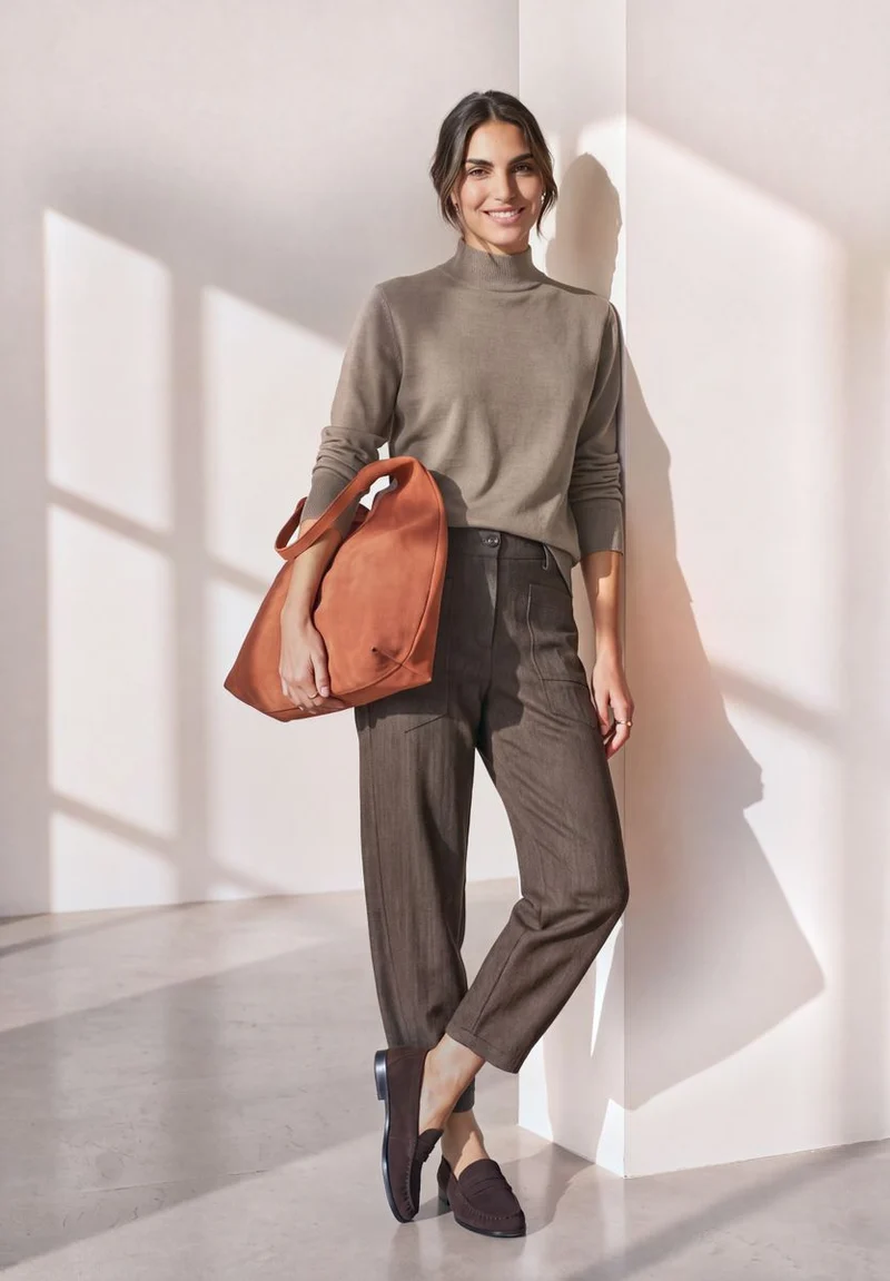 Basic Pullover mit Turtle Neck