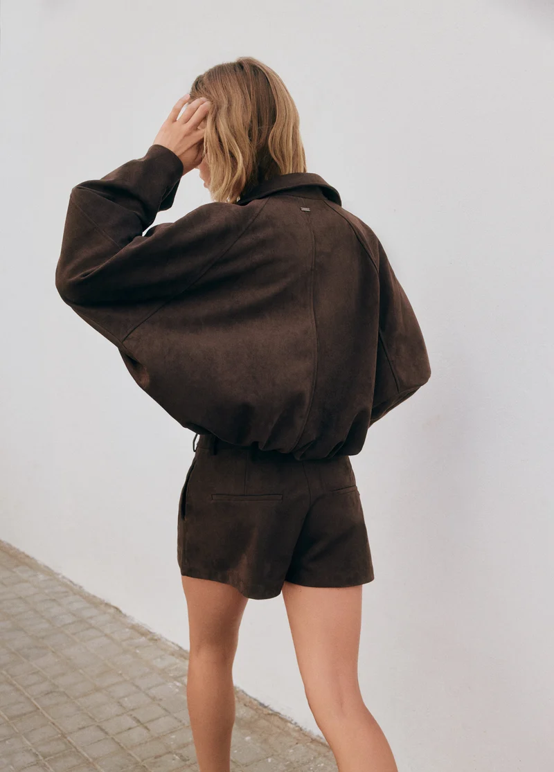 Short efecto ante pinzas