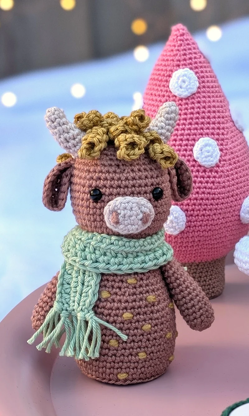 Wollplatz x Mrs. Milly Weihnachts-CAL 2026 Amigurumi-Häkelpaket