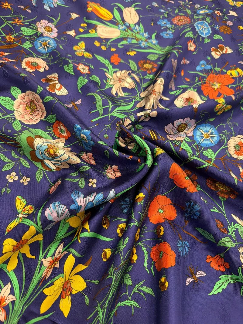 No. 1998 Seidenpanel Blumen blau