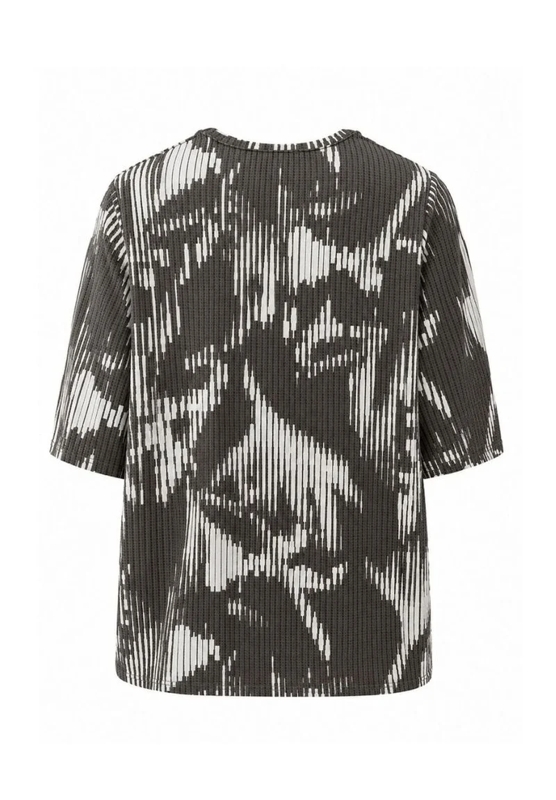 Shirt URBAN ESSENTIALS mit Blütenmotiv