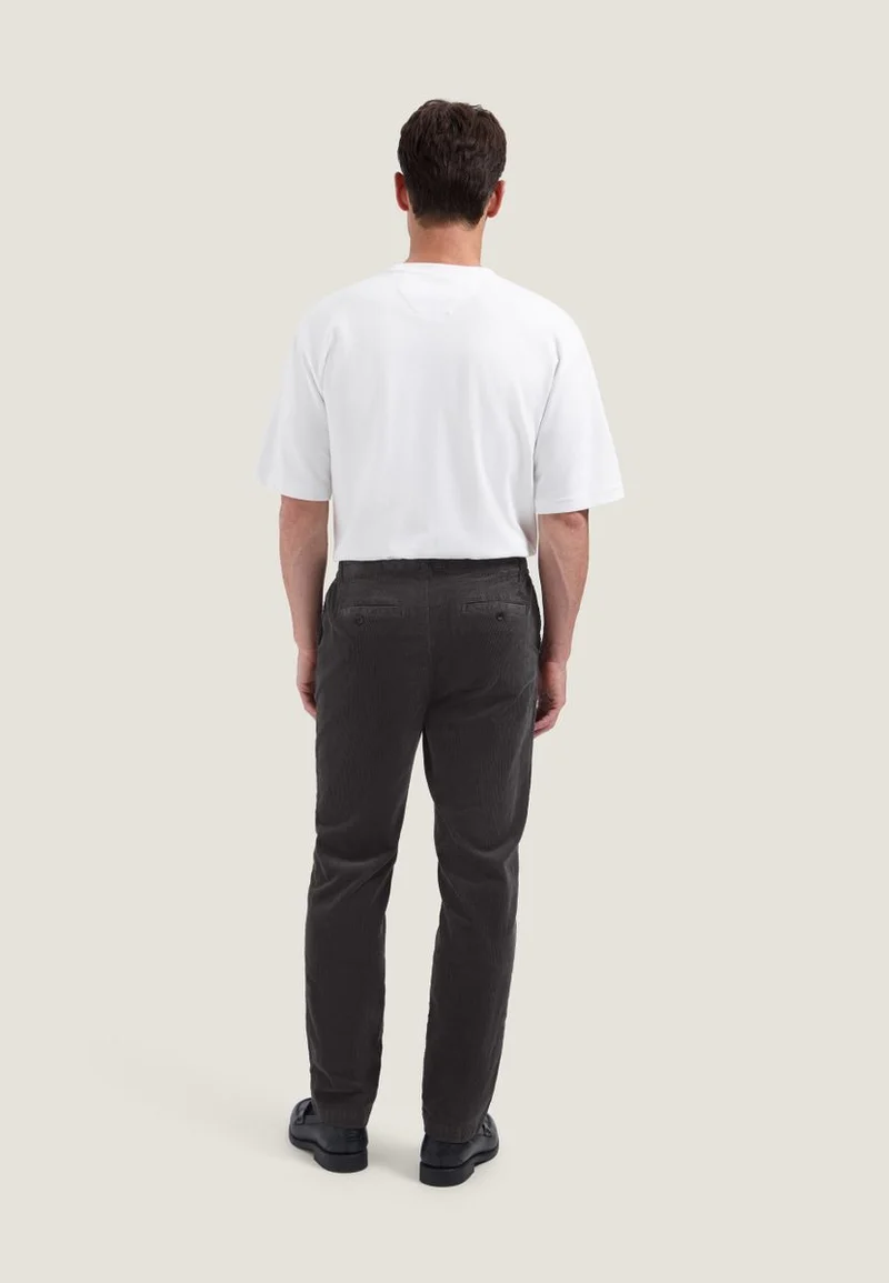 DS_Logan Lt. Wide Rib Chino