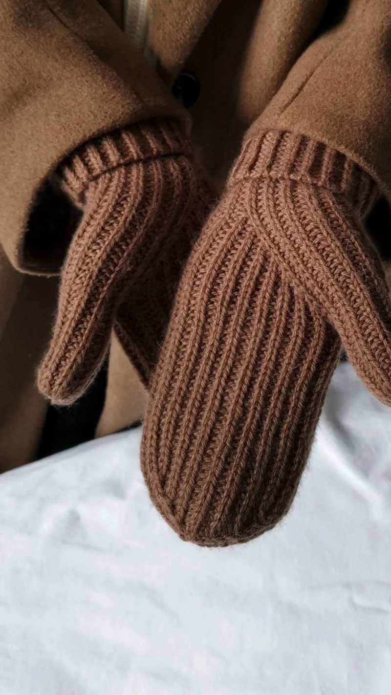 Ole Mittens - THE MERRY MERINO 140 - Strickset