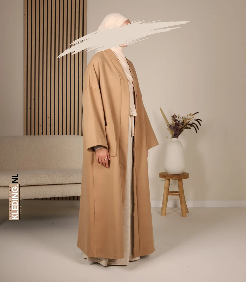 Unverzichtbarer Winter-Kimono Akemi – Latte