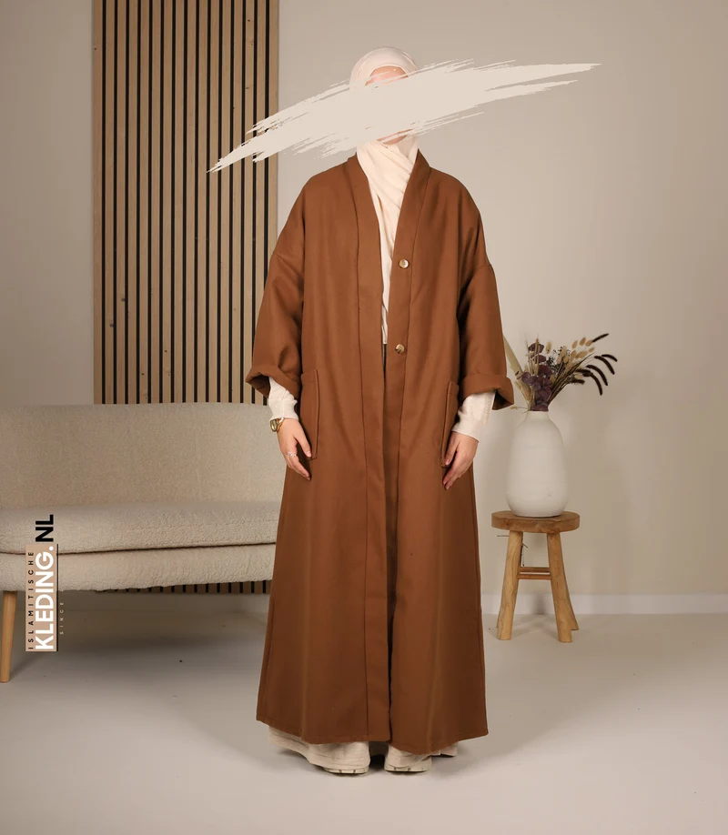Unverzichtbarer Winter-Kimono Akemi Camel