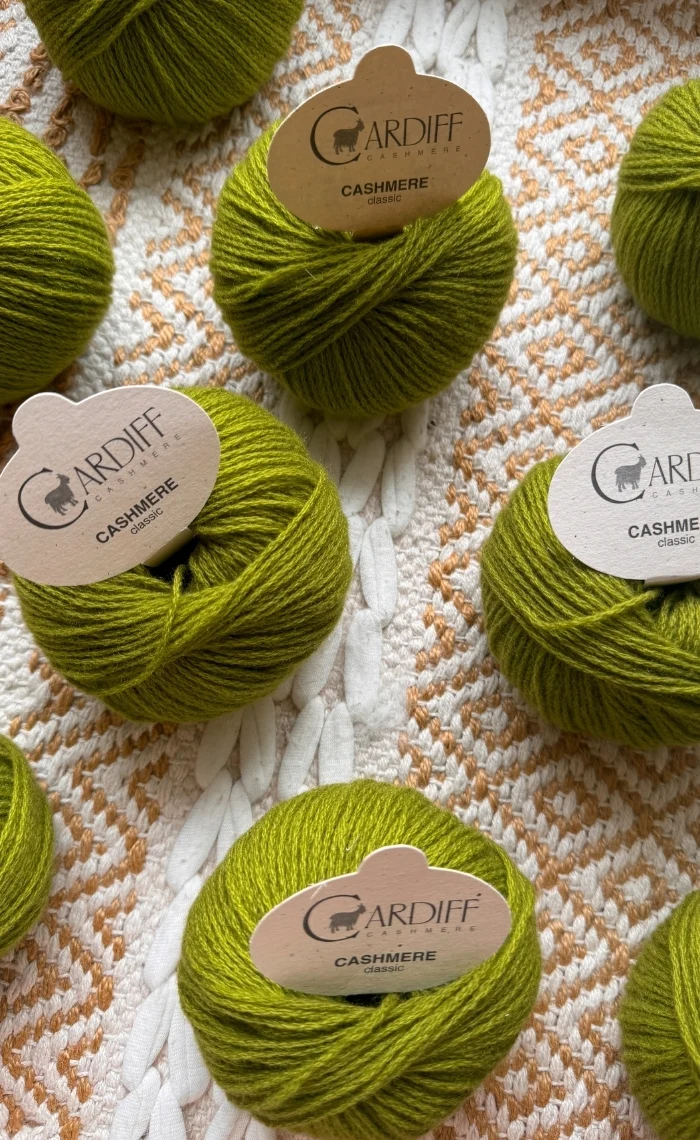 Twist Top - CASHMERE CLASSIC - Strickset