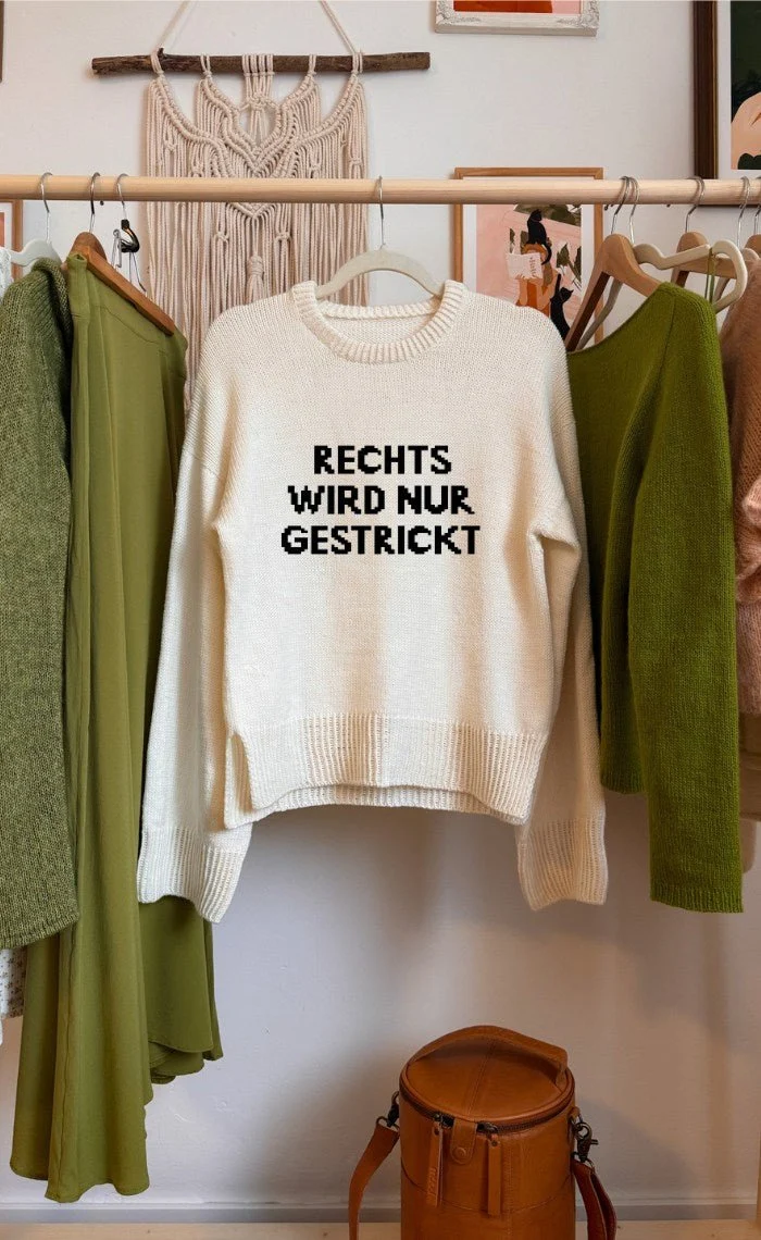 Studio Sweater mit deinem Wunsch-Motiv - The Merry Merino 140 GOTS - Strickset