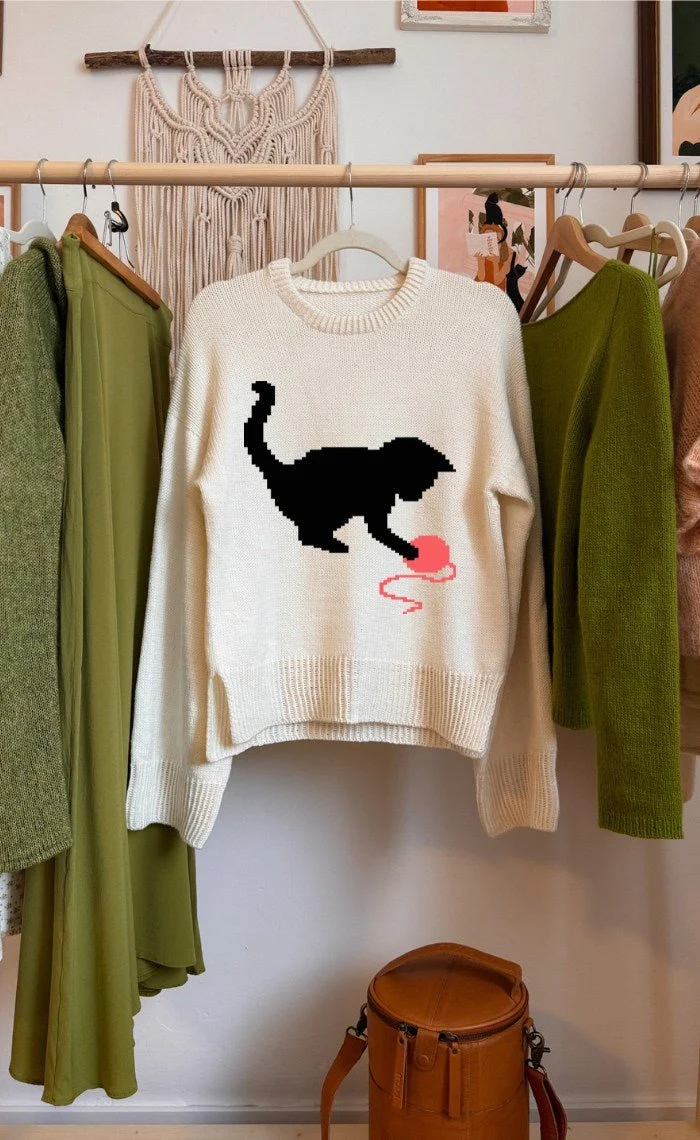 Studio Sweater mit deinem Wunsch-Motiv - The Merry Merino 140 GOTS - Strickset
