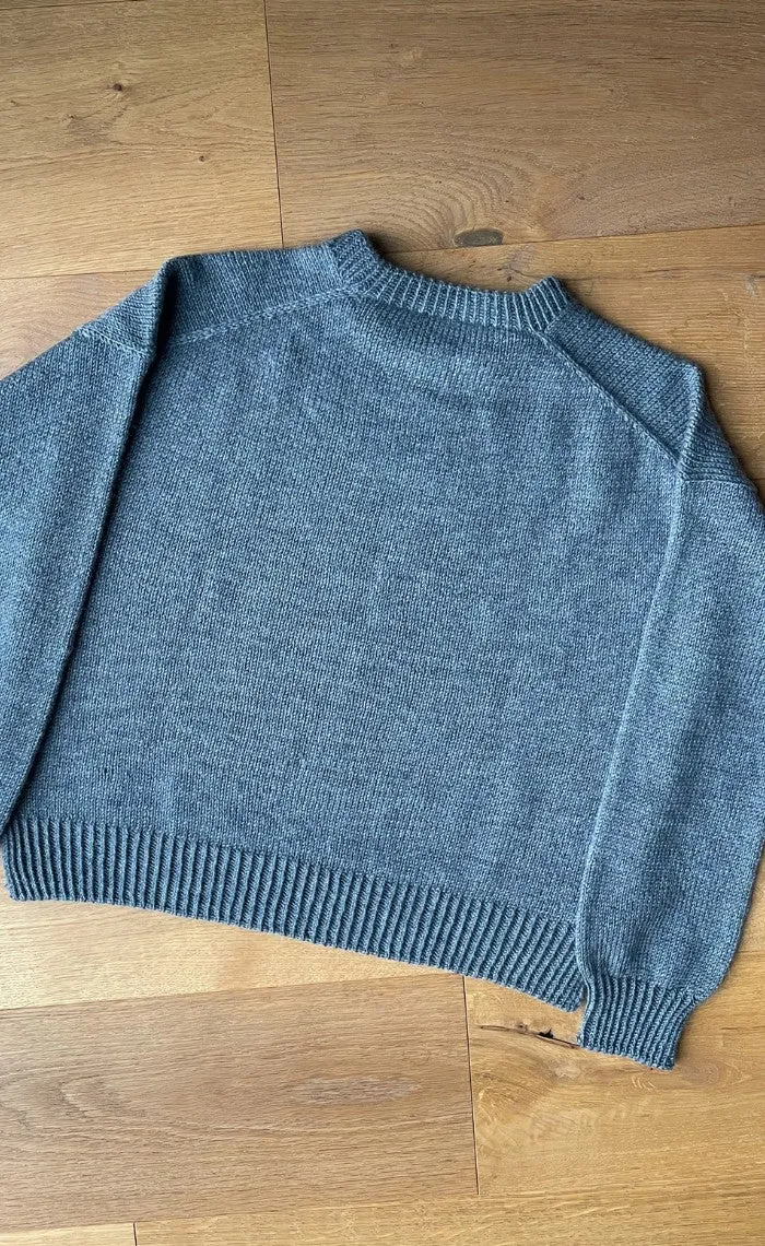 Studio Sweater mit deinem Wunsch-Motiv - The Merry Merino 140 GOTS - Strickset